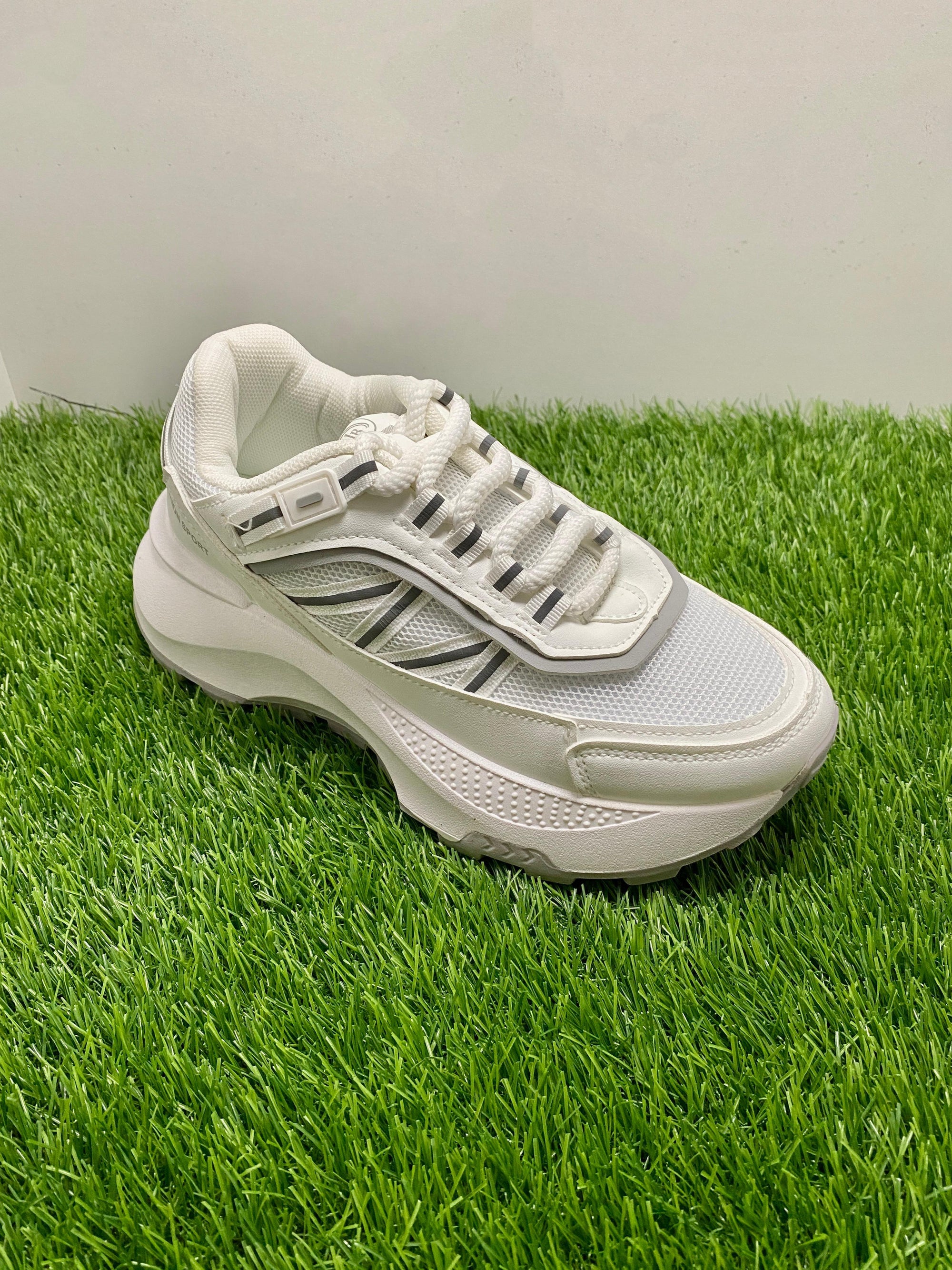 Trendy Women Joggers – Casual Wear Sneakers for Daily Use & Walking