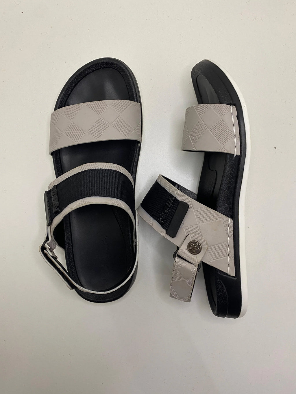 Parada Touch Dualwear Sandals – Festive & Casual
