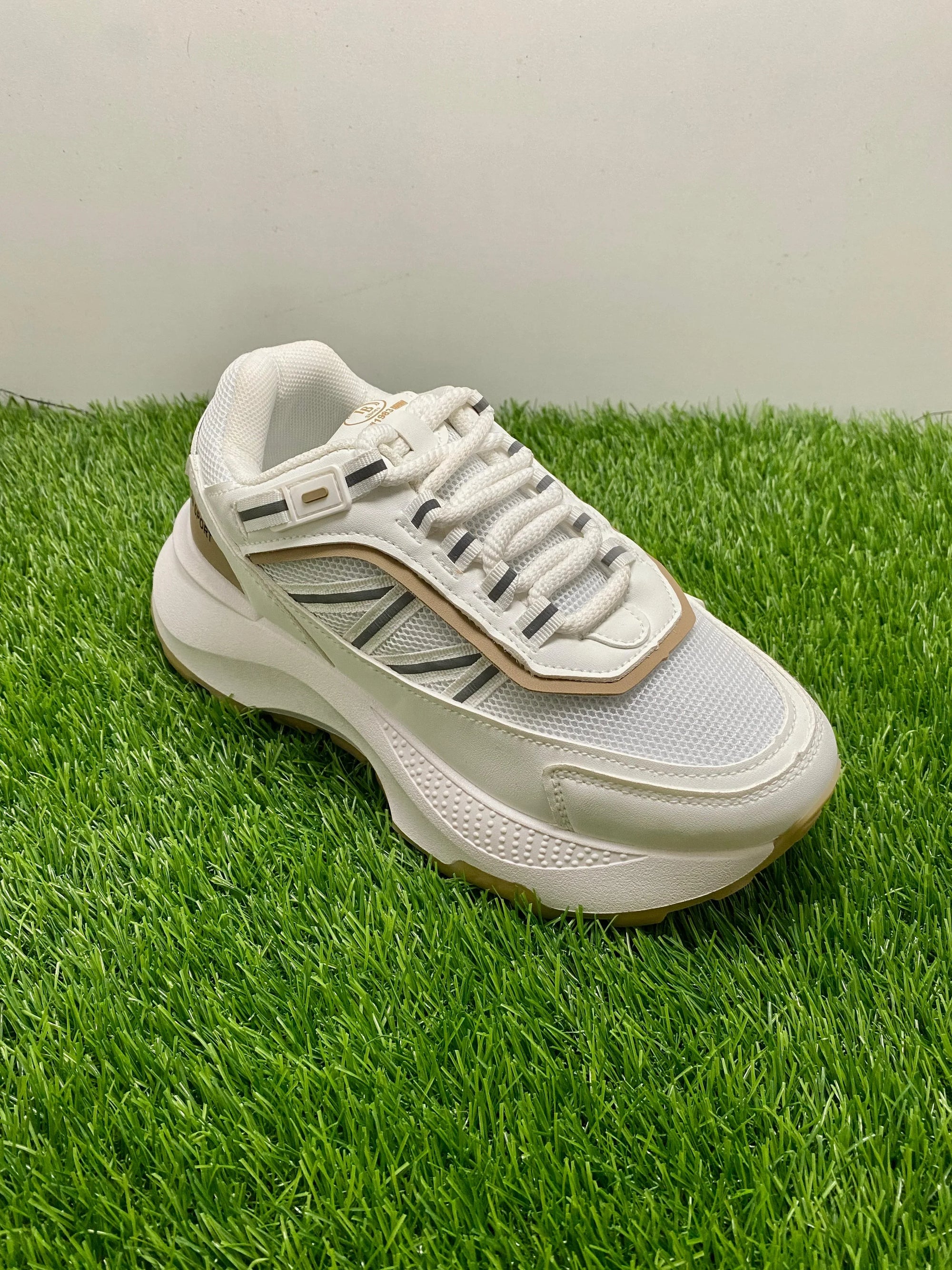 Trendy Women Joggers – Casual Wear Sneakers for Daily Use & Walking